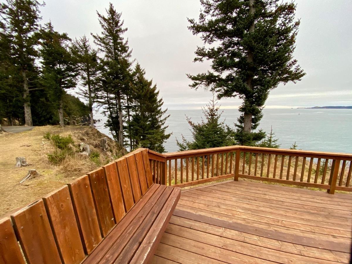 Goldilocks Bed & Breakfast Кодиак Экстерьер фото